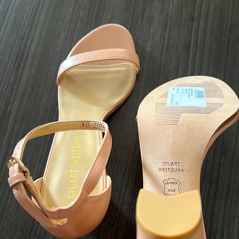 New Stuart Weitzman Nearly Nude Sandals in Beige.Size 40.5